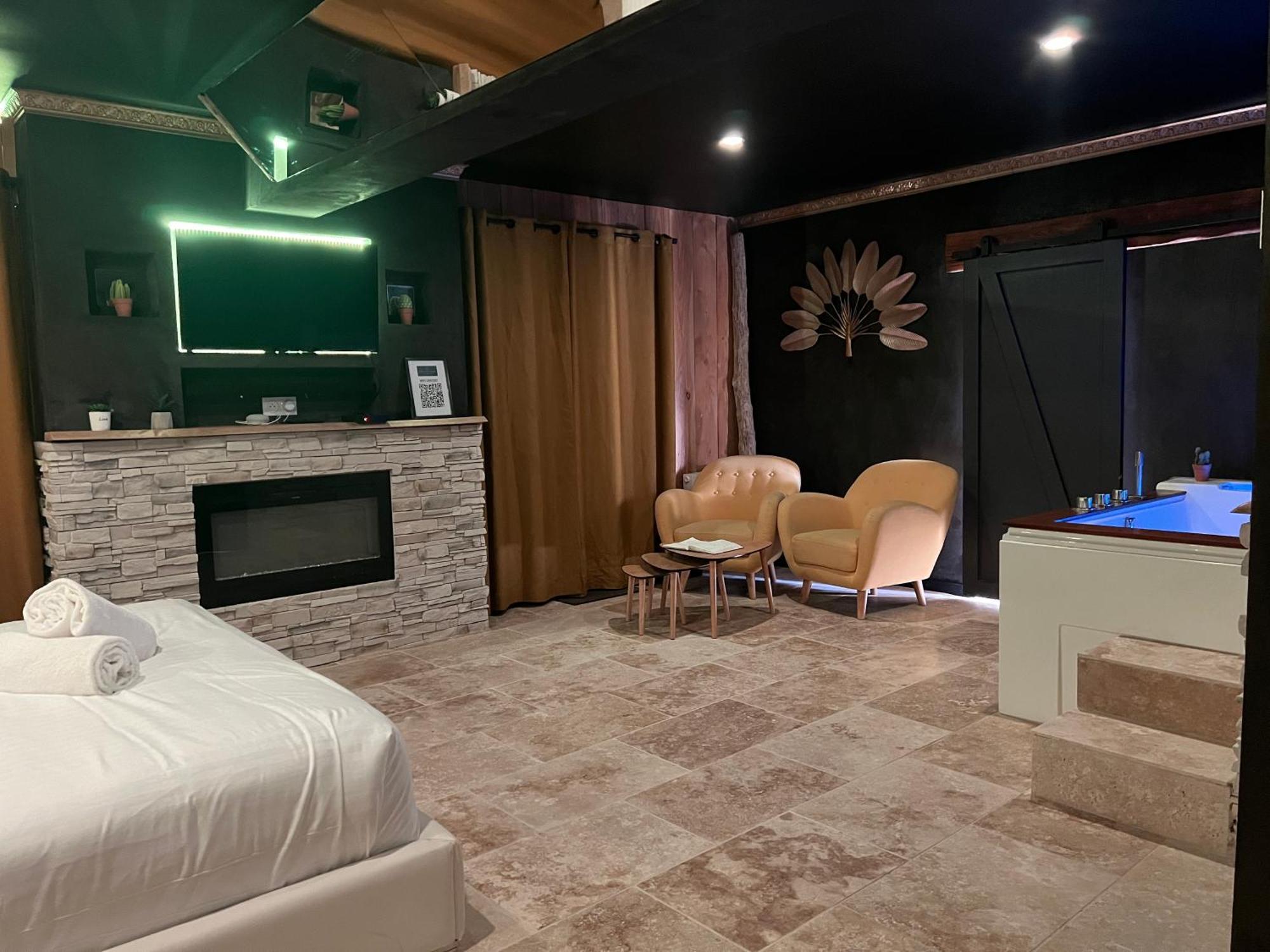 Le Lodge Des Charmes 5 Etoiles Leves Екстер'єр фото