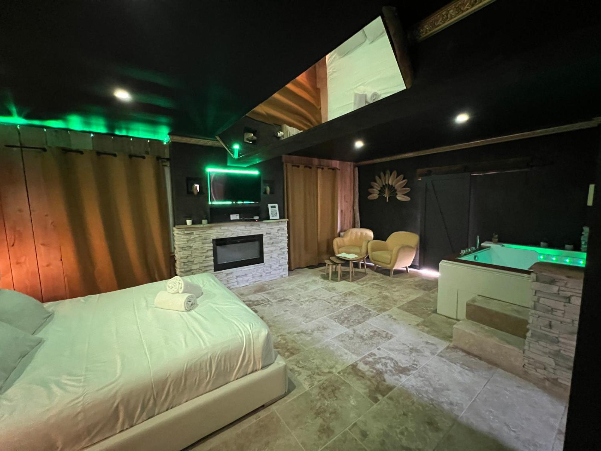 Le Lodge Des Charmes 5 Etoiles Leves Екстер'єр фото
