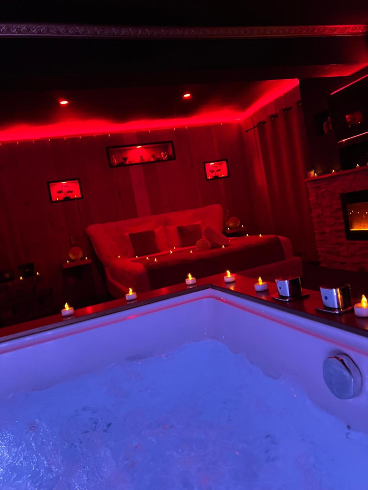 Le Lodge Des Charmes 5 Etoiles Leves Екстер'єр фото