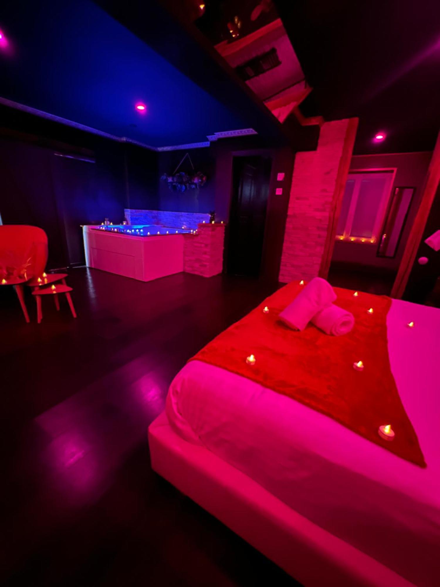 Le Lodge Des Charmes 5 Etoiles Leves Екстер'єр фото