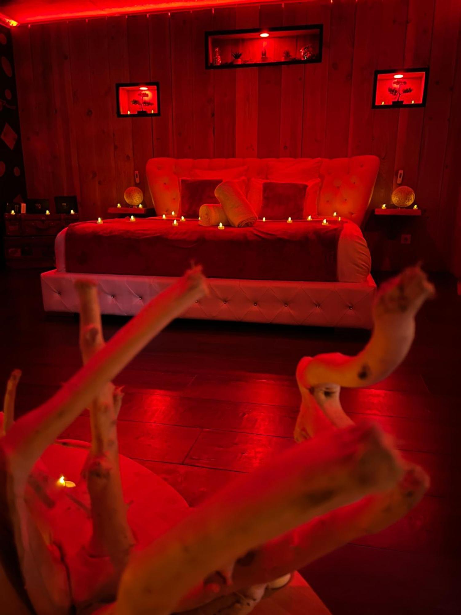 Le Lodge Des Charmes 5 Etoiles Leves Екстер'єр фото