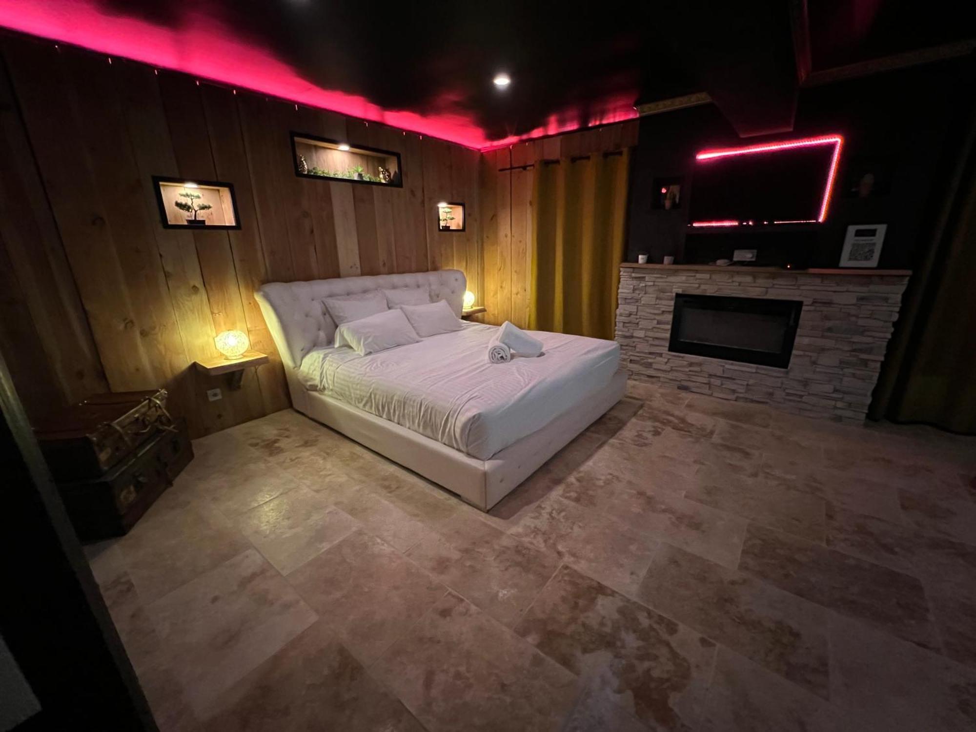 Le Lodge Des Charmes 5 Etoiles Leves Екстер'єр фото