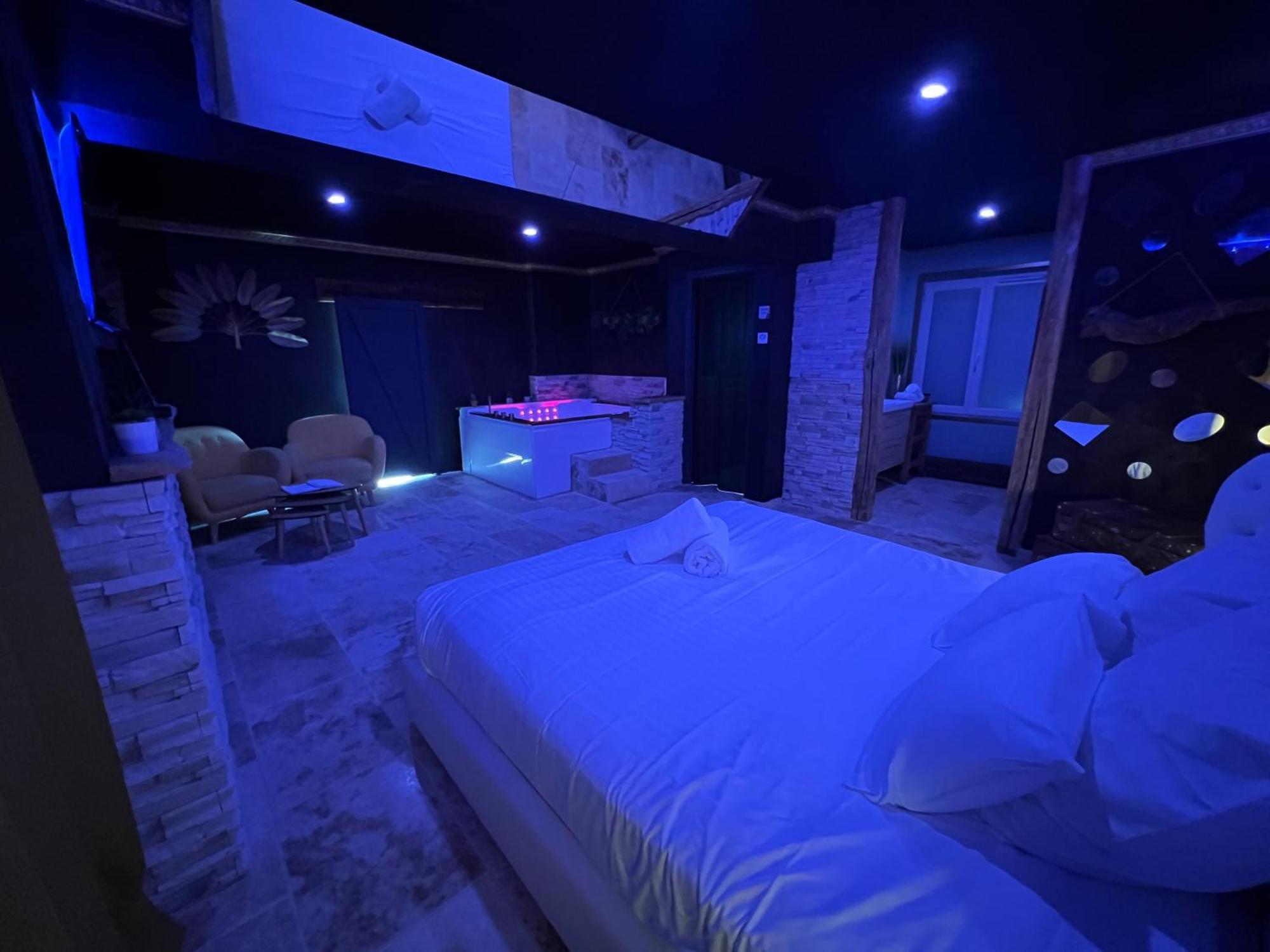 Le Lodge Des Charmes 5 Etoiles Leves Екстер'єр фото